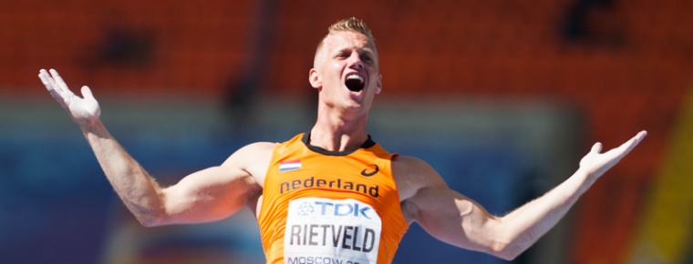 Pelle Rietveld komt naar de baan toe